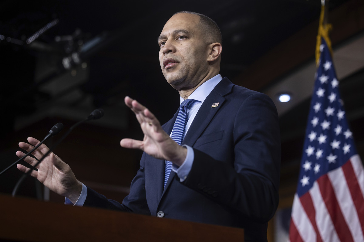 "Jeffries Considers Discharge Petition for Foreign Aid Vote Amid Bipartisan Talks and GOP Criticism"