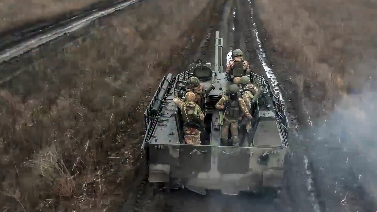 "Ukraine's Military Chief Warns of Significantly Worsening Battlefield Situation in the East"