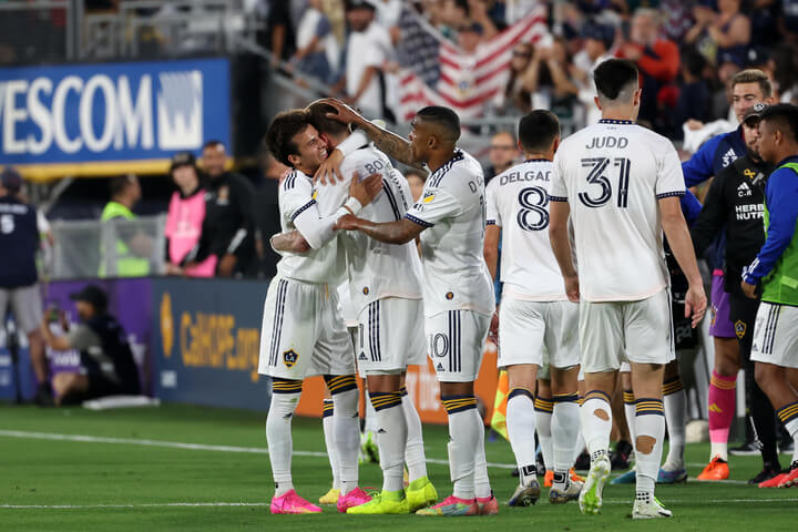 "LA Galaxy's Historic Victory Over LAFC in Epic 'El Tráfico' Showdown"
