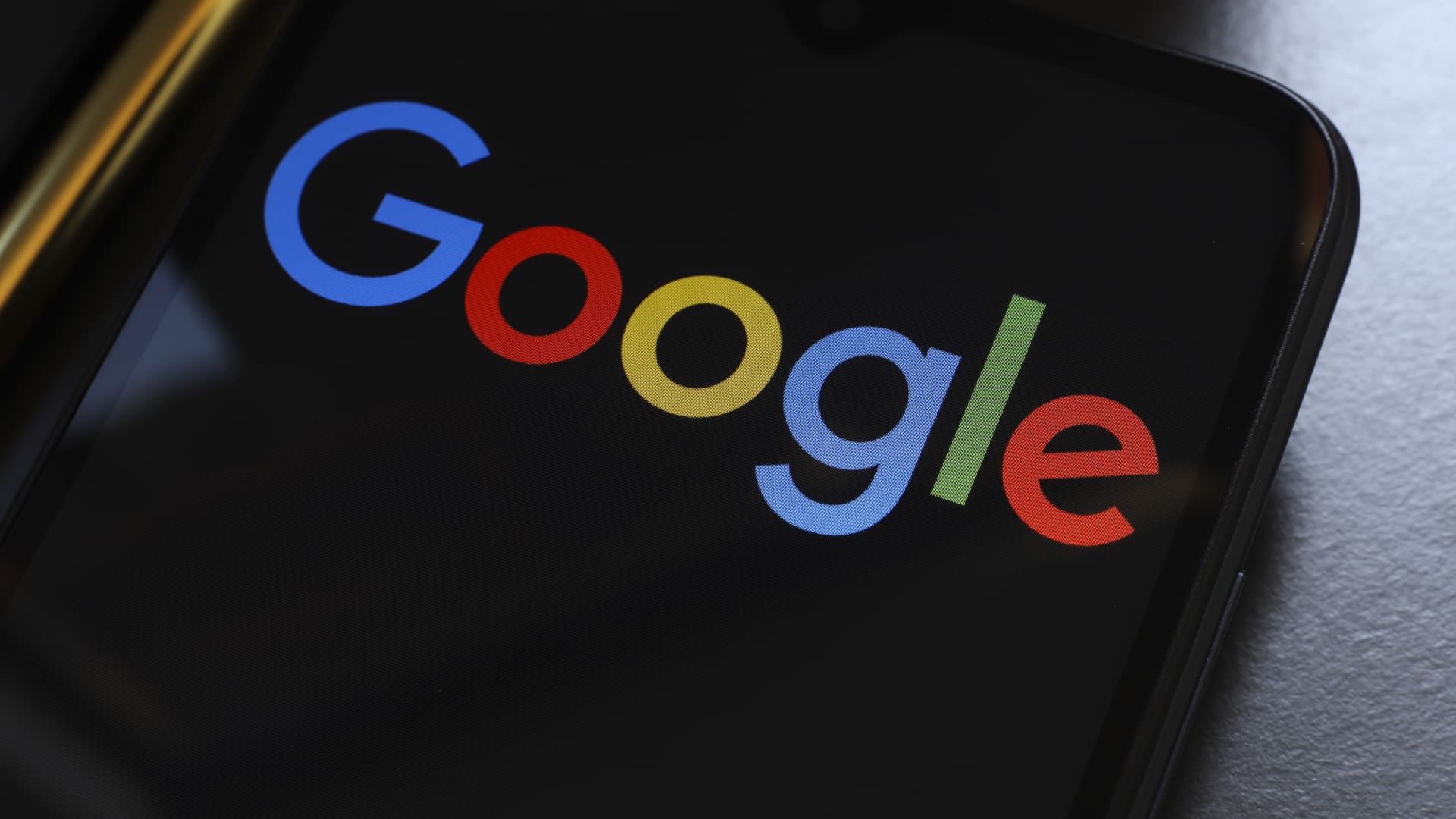 Alphabet Stock Dips Amid DOJ's Push for Google to Sell Chrome