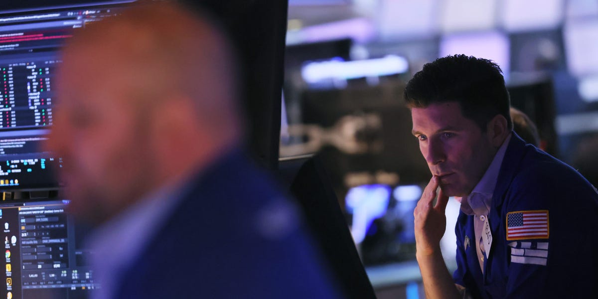 Featured image for Credit crunch and recession fears rise for investors and consumers.