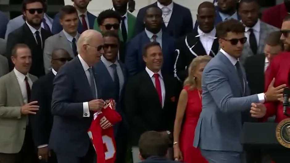 Travis Kelce's Unspoken Words at the White House