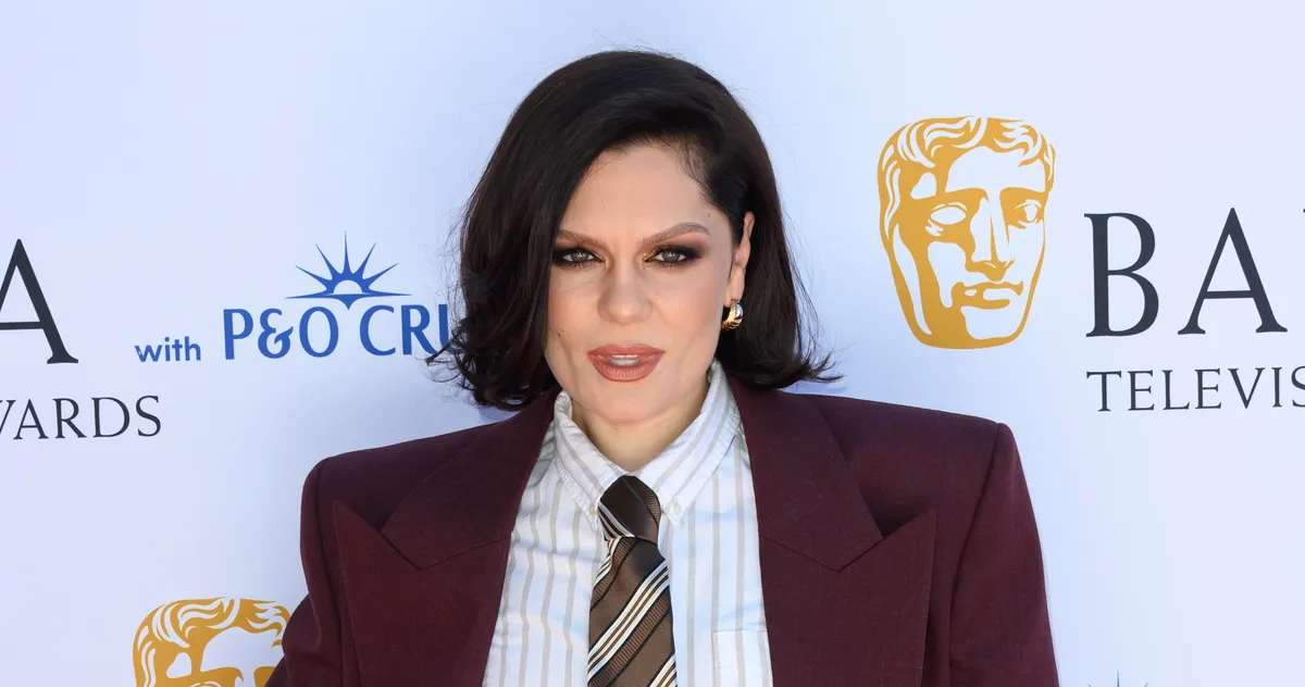 Featured image for Jessie J Announces Early Breast Cancer Diagnosis