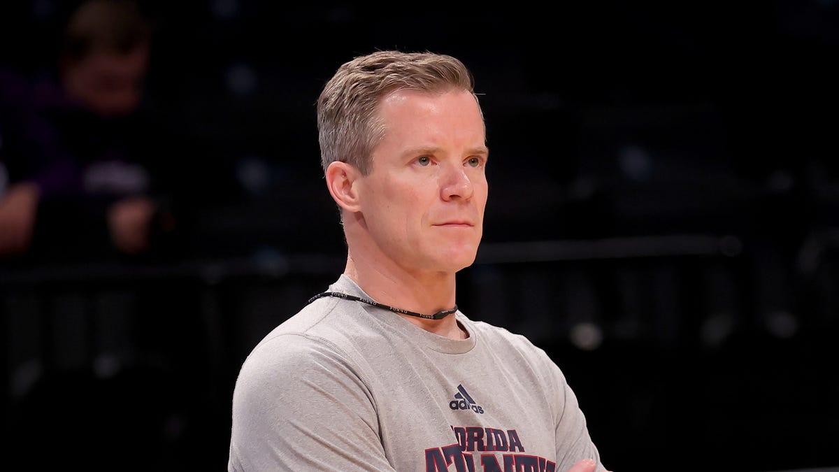 Featured image for "Dusty May Agrees to 5-Year Deal as Michigan's New Head Basketball Coach"