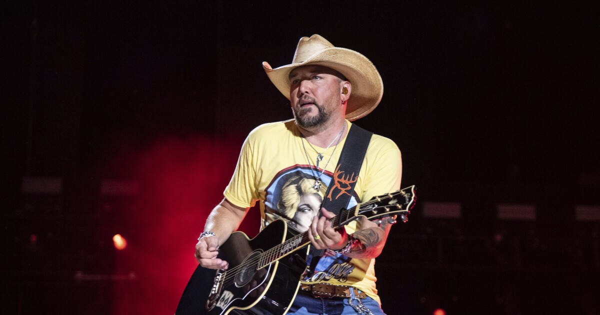 "Jason Aldean and Keith Urban to Headline 2024 Voices of America Country Music Festival"