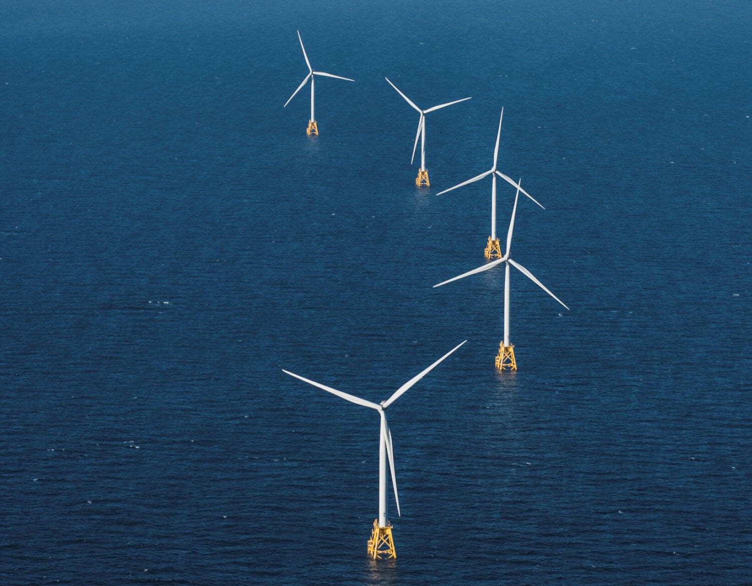 Featured image for Offshore Wind Projects Face Funding Cuts and Challenges