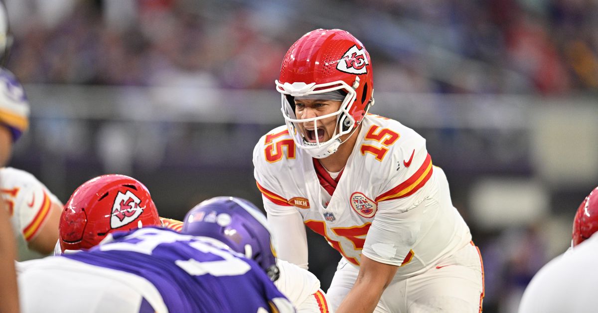 "NFL Power Rankings Week 6: Chiefs' Rollercoaster Ride, Eagles Soar, and Lions Roar"
