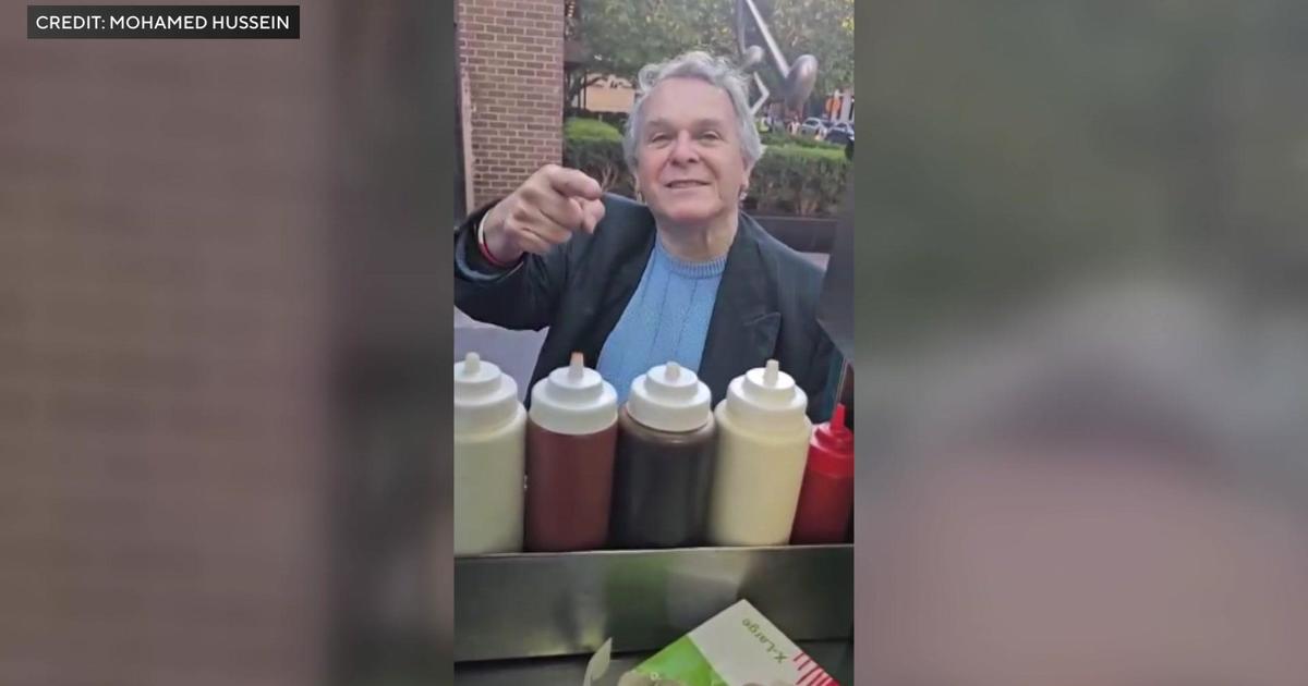 Featured image for "Ex-Obama Official Stuart Seldowitz Arrested for Hate Crime Against NYC Halal Cart Worker"