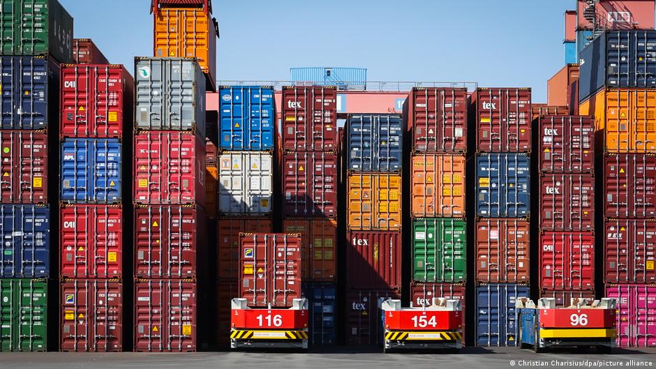 Featured image for EU Delays Mercosur Deal Amid Farmer Protests in Brussels