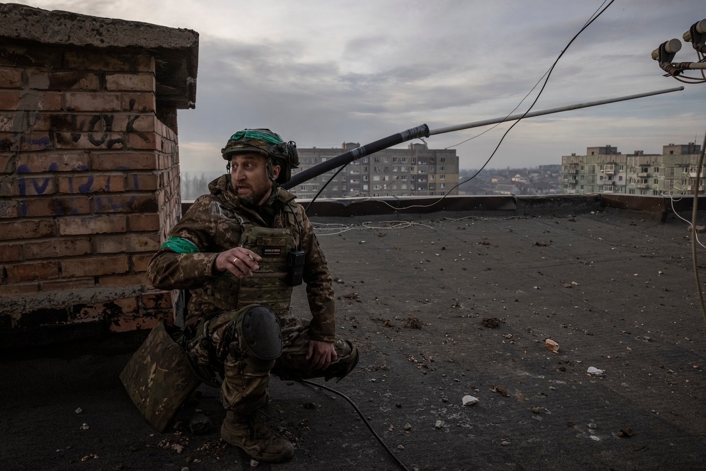 The Battle for Bakhmut: Ukrainian Troops Hold On Against Russian Forces.