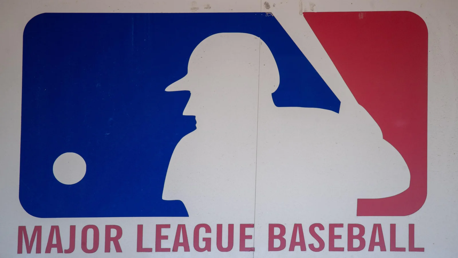 MLB's ABS Debut: Week-One Umpire Overturn Rates Lead the Way