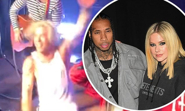 Featured image for Mod Sun Fans Chant "F*** Tyga" at Concert After Avril Lavigne's New Romance Confirmed