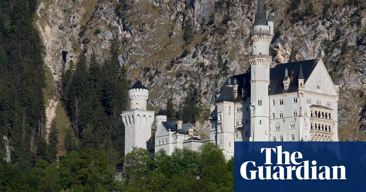 American tourist arrested for fatal assault near Neuschwanstein Castle in Germany.
