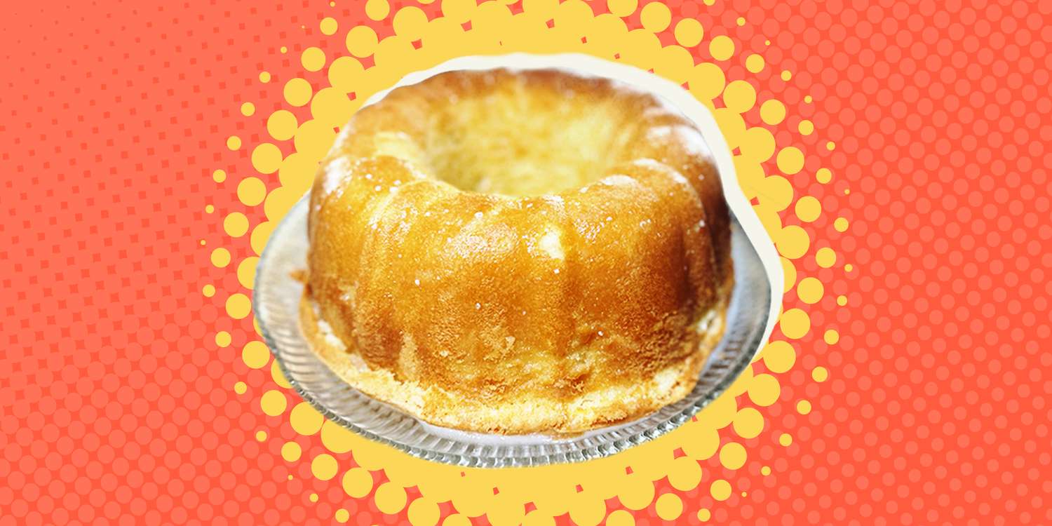 Featured image for Reviewer Bakes the Same Cake Four Times in a Week