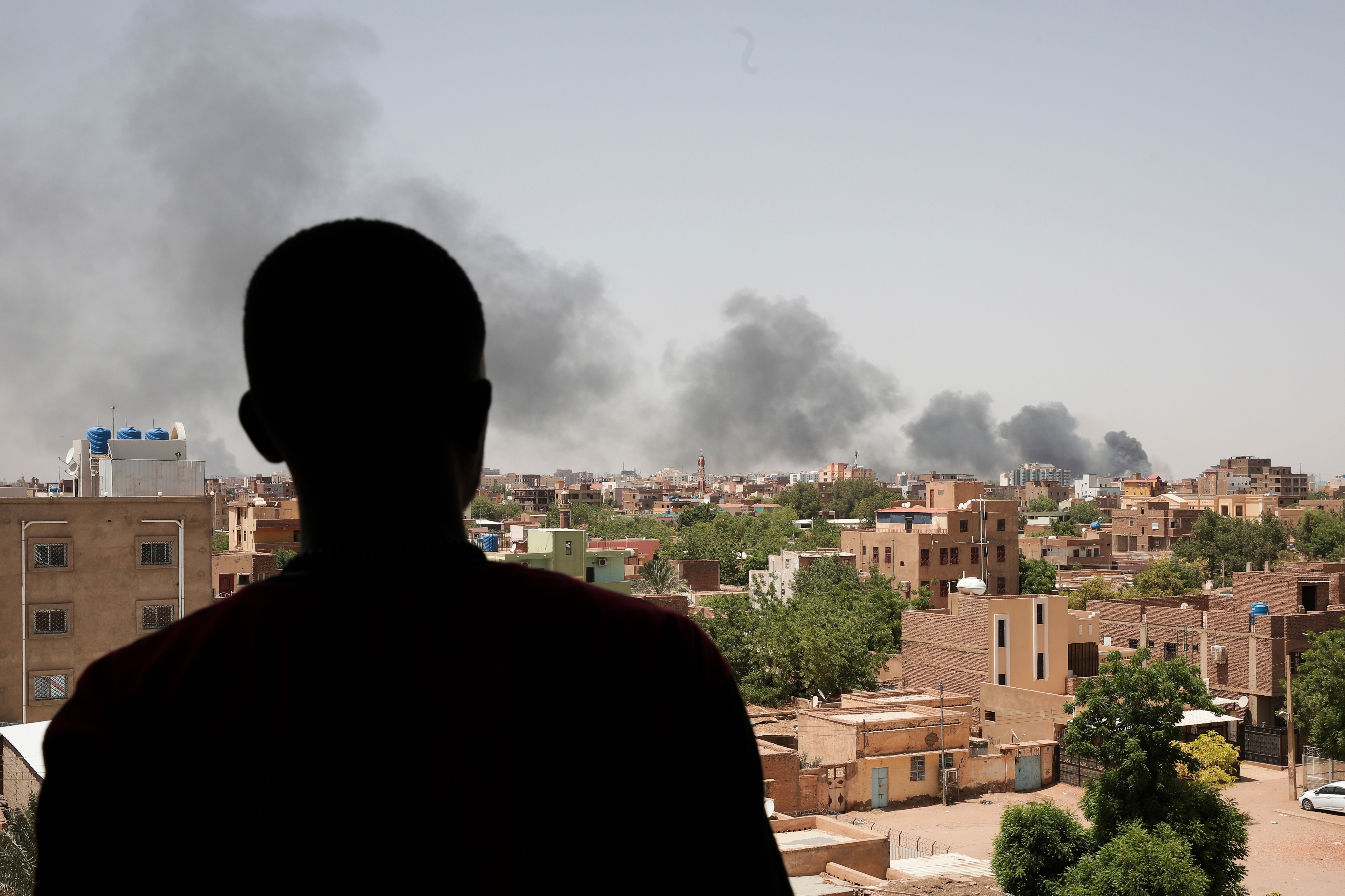 US citizens stranded as Sudan ceasefire remains uneasy.