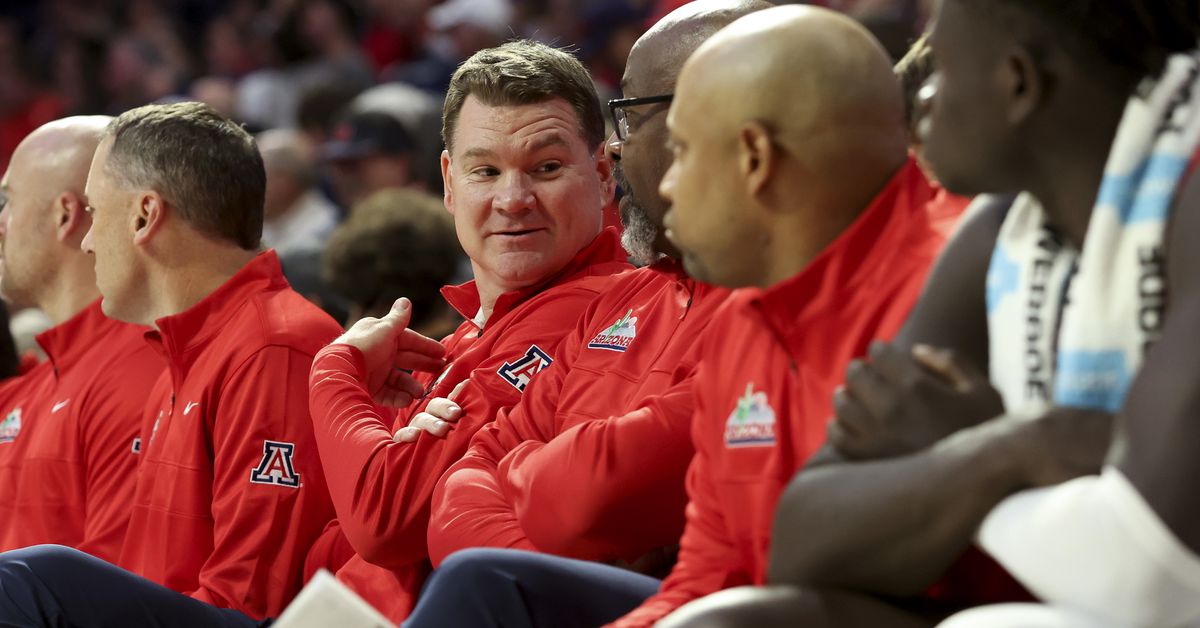 "Arizona Wildcats vs. Duke Blue Devils: A Clash of College Basketball Titans"