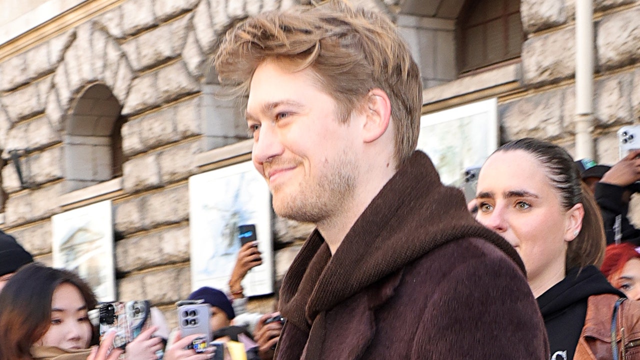 "Joe Alwyn and Zayn Malik Make Rare Appearance at Loewe FW24 Fashion Show"