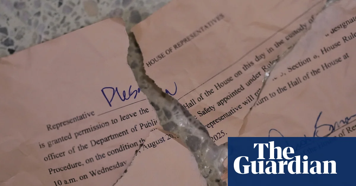 Featured image for Texas Democrats Protest Redistricting with Overnight Sit-ins and Floor Sleep-ins