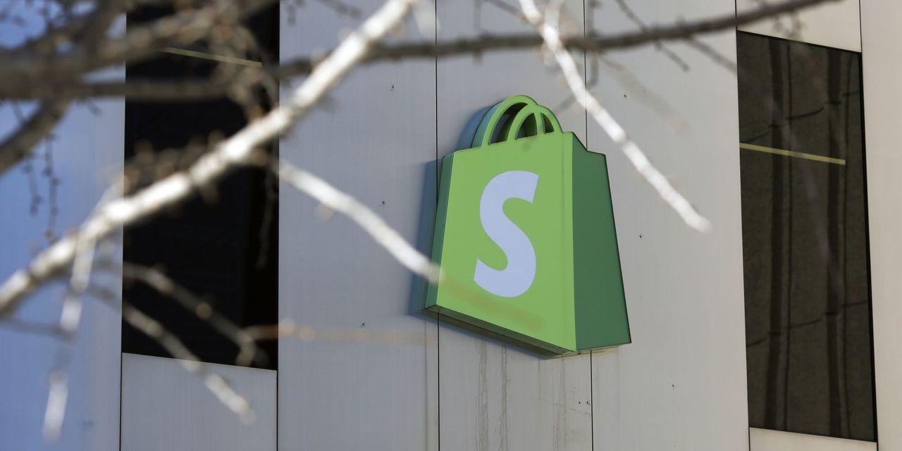 Shopify's Black Friday Sales Break Records, Boosting Stock