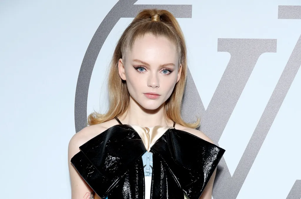 Featured image for Taylor Swift Fans Troll Emma Laird Over Photo of Joe Alwyn