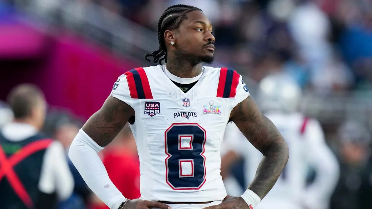 Patriots part ways with Stefon Diggs after one-season run