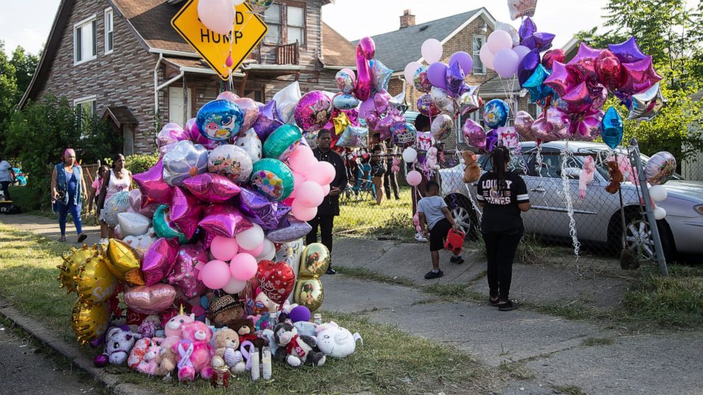 "Ex-boyfriend charged with kidnapping and murdering 2-year-old girl, faces 20 state charges"