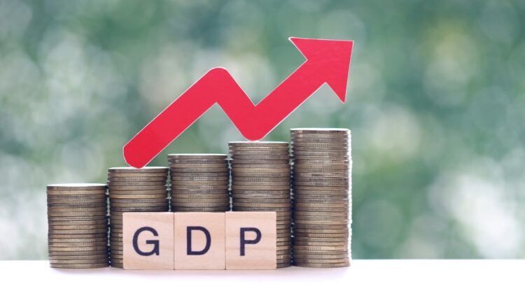 Featured image for Global Economy Gains Momentum Amid Upgraded Growth Forecasts