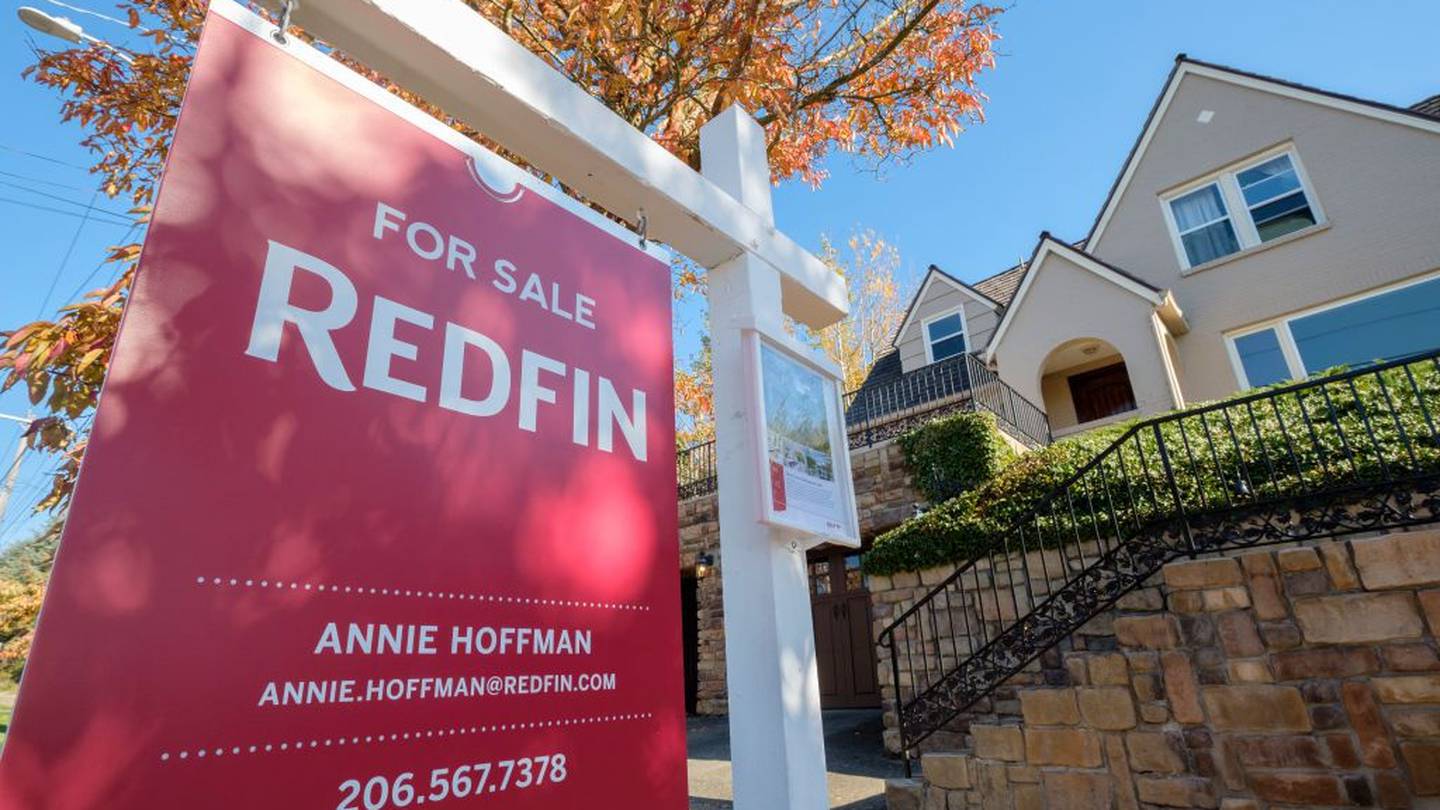 Featured image for Homebuyers Abandoning Seattle as New Listings Plunge and Million-Dollar Homes Decline.