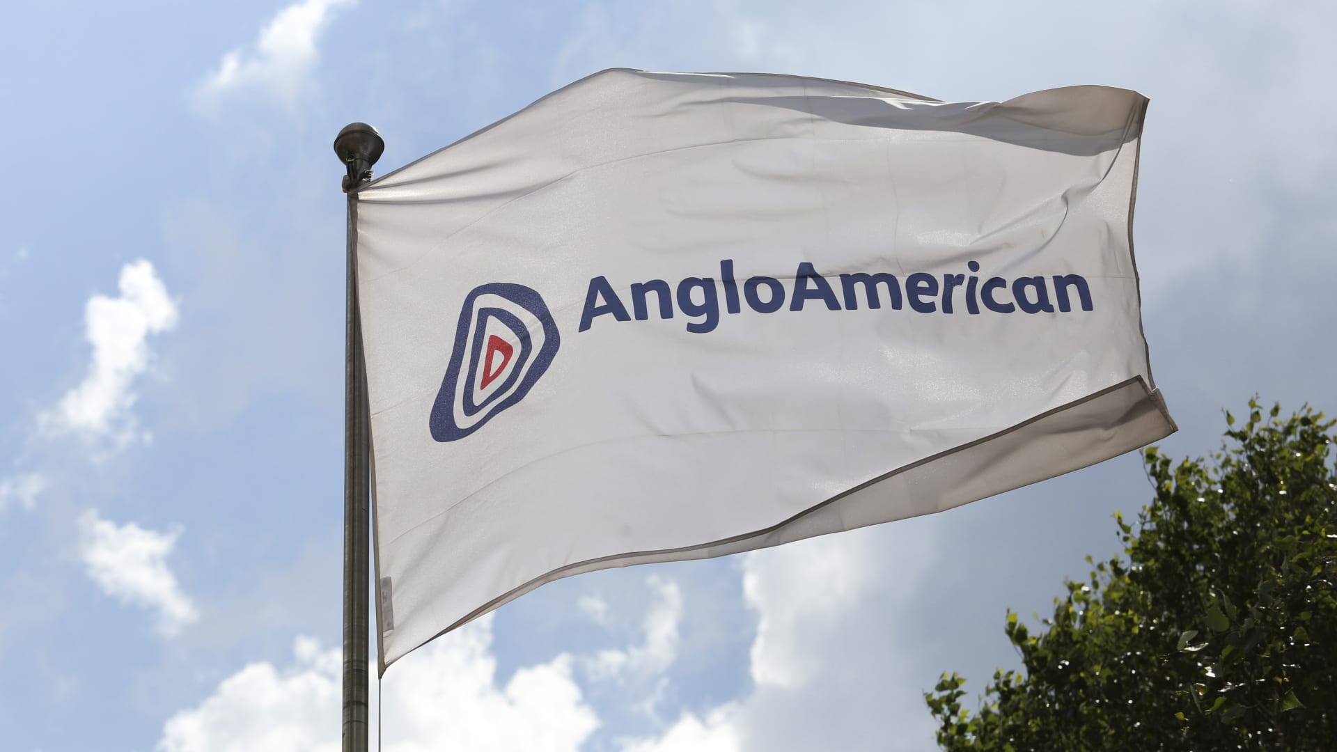 Featured image for BHP Seeks Extension for $49B Anglo American Takeover Talks