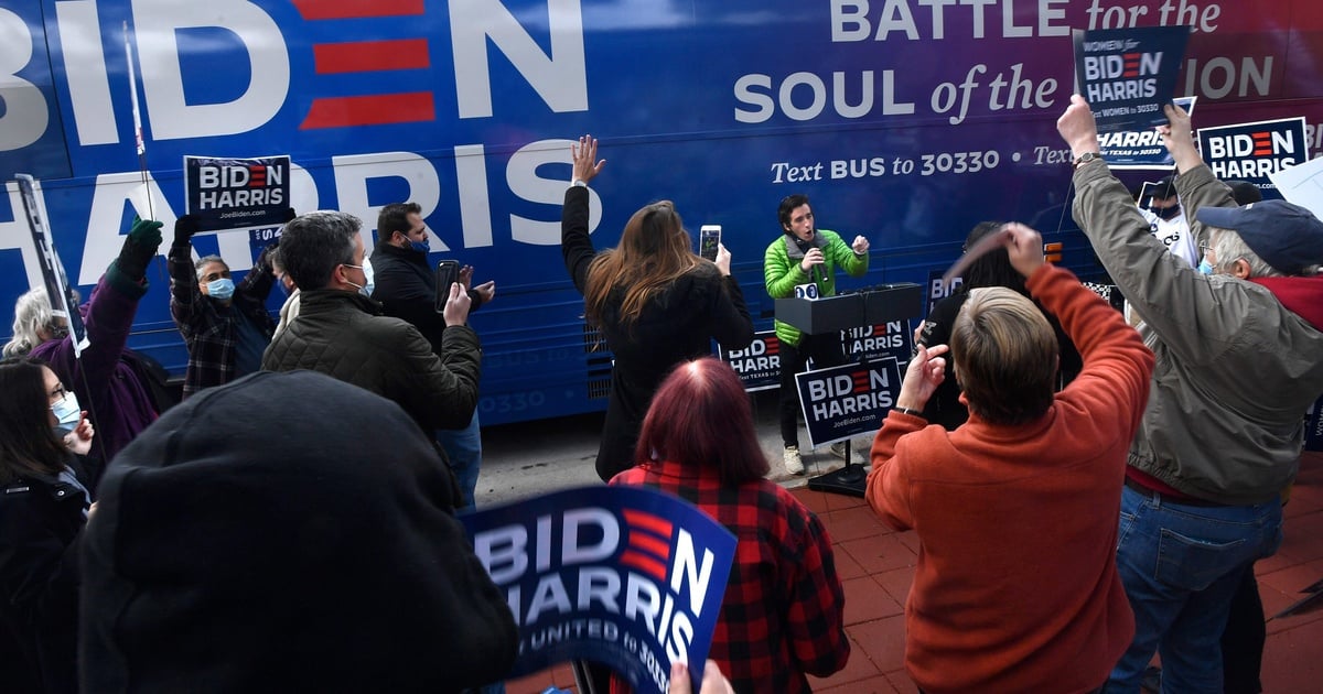 Featured image for San Marcos Settles Lawsuit Over "Trump Train" Incident