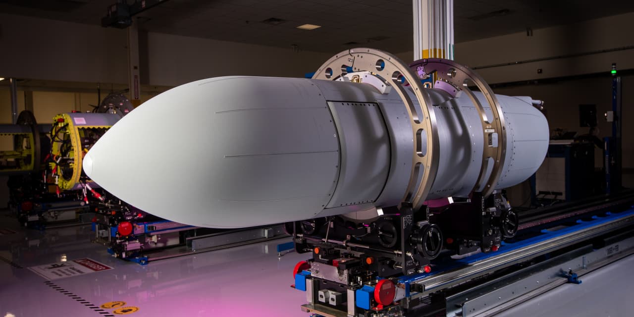 Featured image for RTX's Sales Outlook Soars Despite Stock Decline