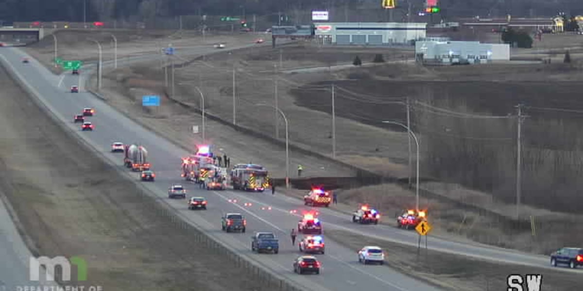 Featured image for Hot Air Balloon Crash in Southeast Rochester Leaves Three Survivors