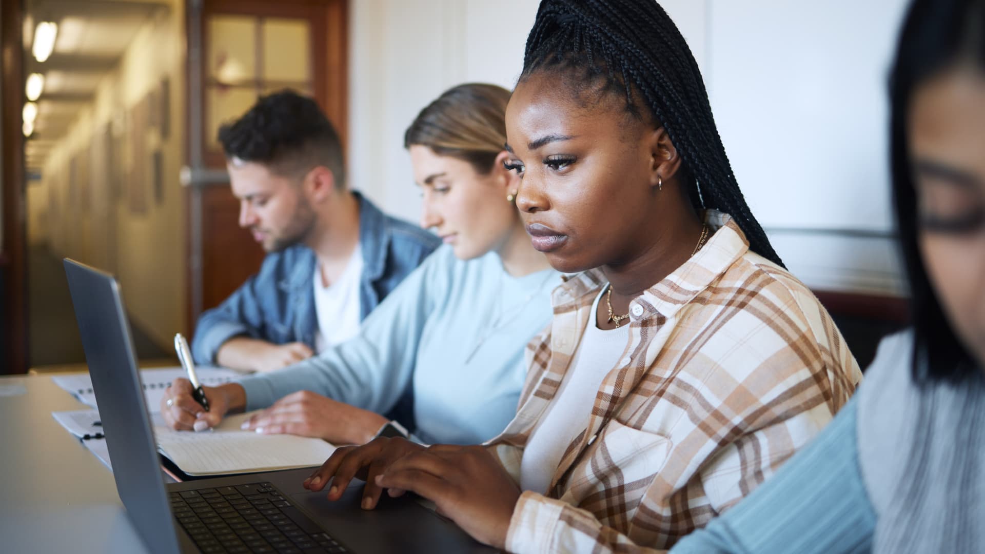 "ED's Efforts to Address FAFSA Delays Amid College Financial-Aid Application Plunge"