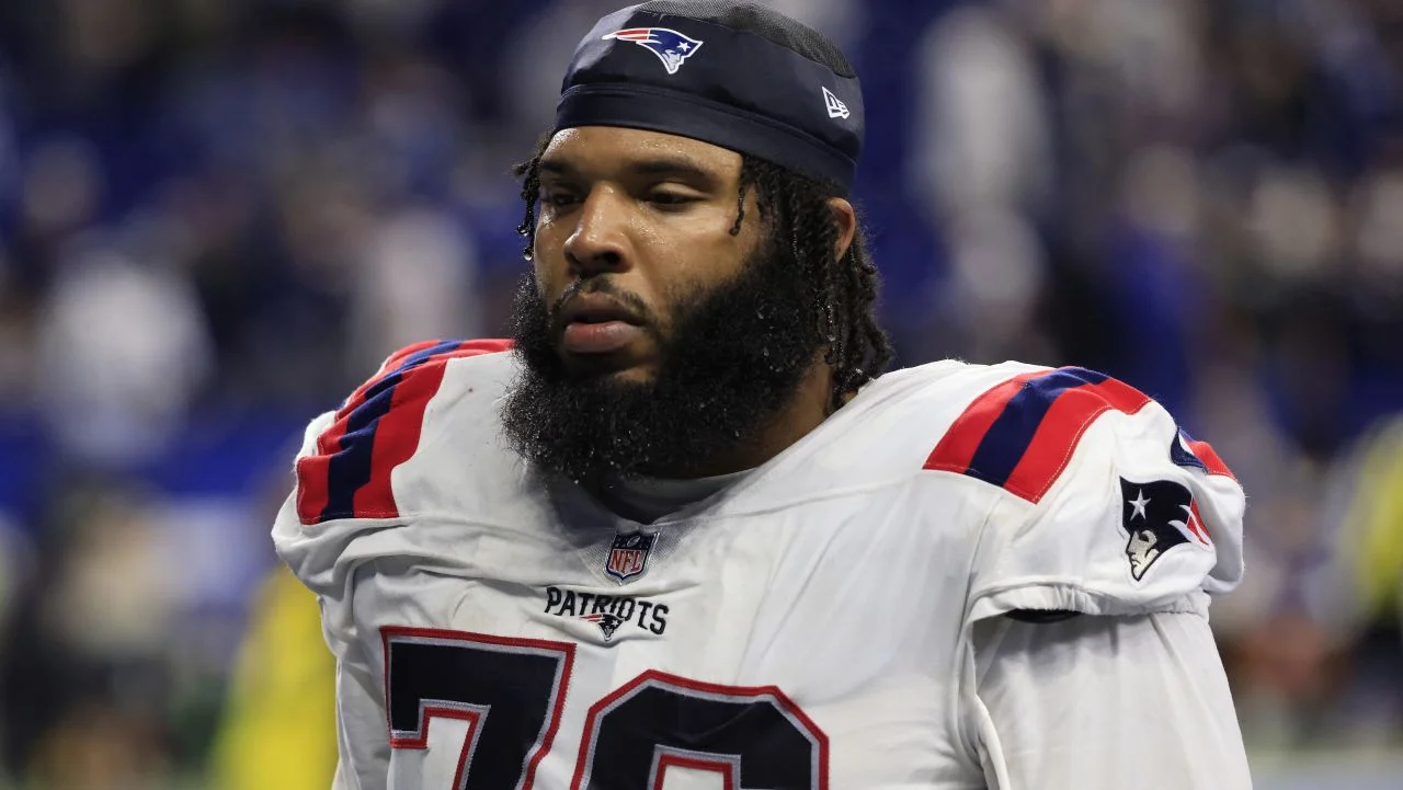 Isaiah Wynn joins Dolphins on one-year deal.