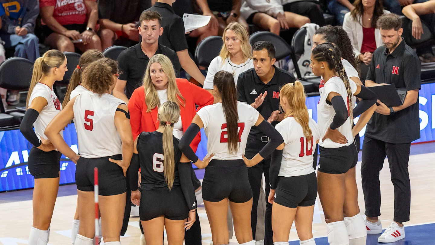 Featured image for Nebraska Volleyball Starts Strong with Key Wins
