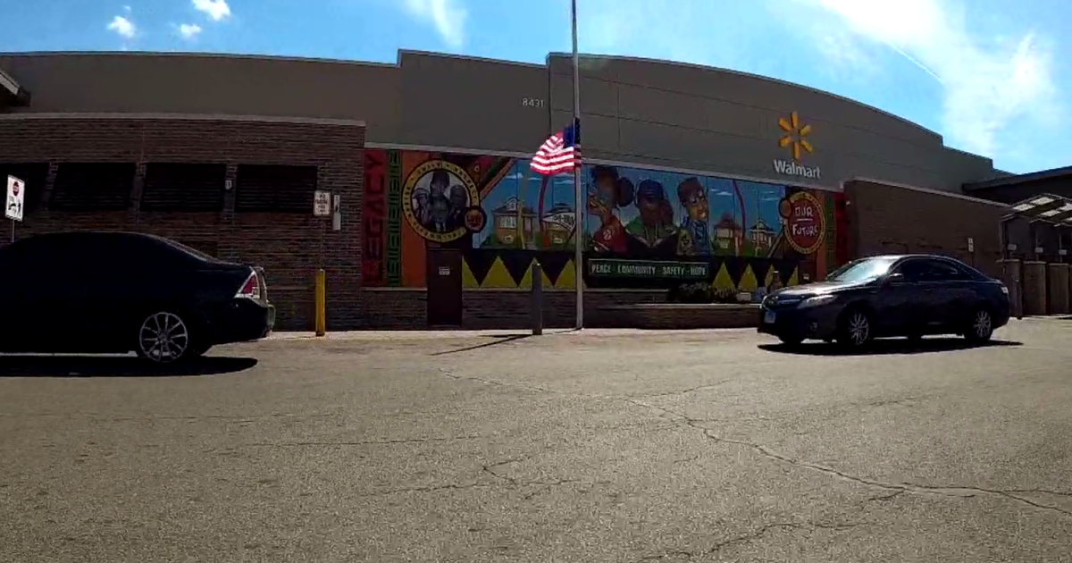 Walmart to shutter 4 underperforming stores in Chicago.