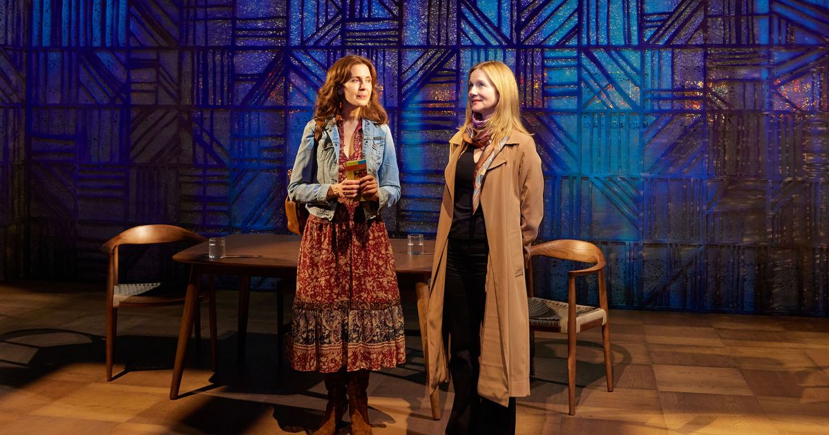 Laura Linney and Jessica Hecht Shine in Broadway's 'Summer, 1976'