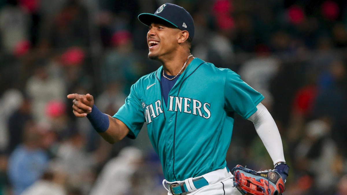 "2023 MLB Season: Rankings, Predictions, and Draft Prep Guide"