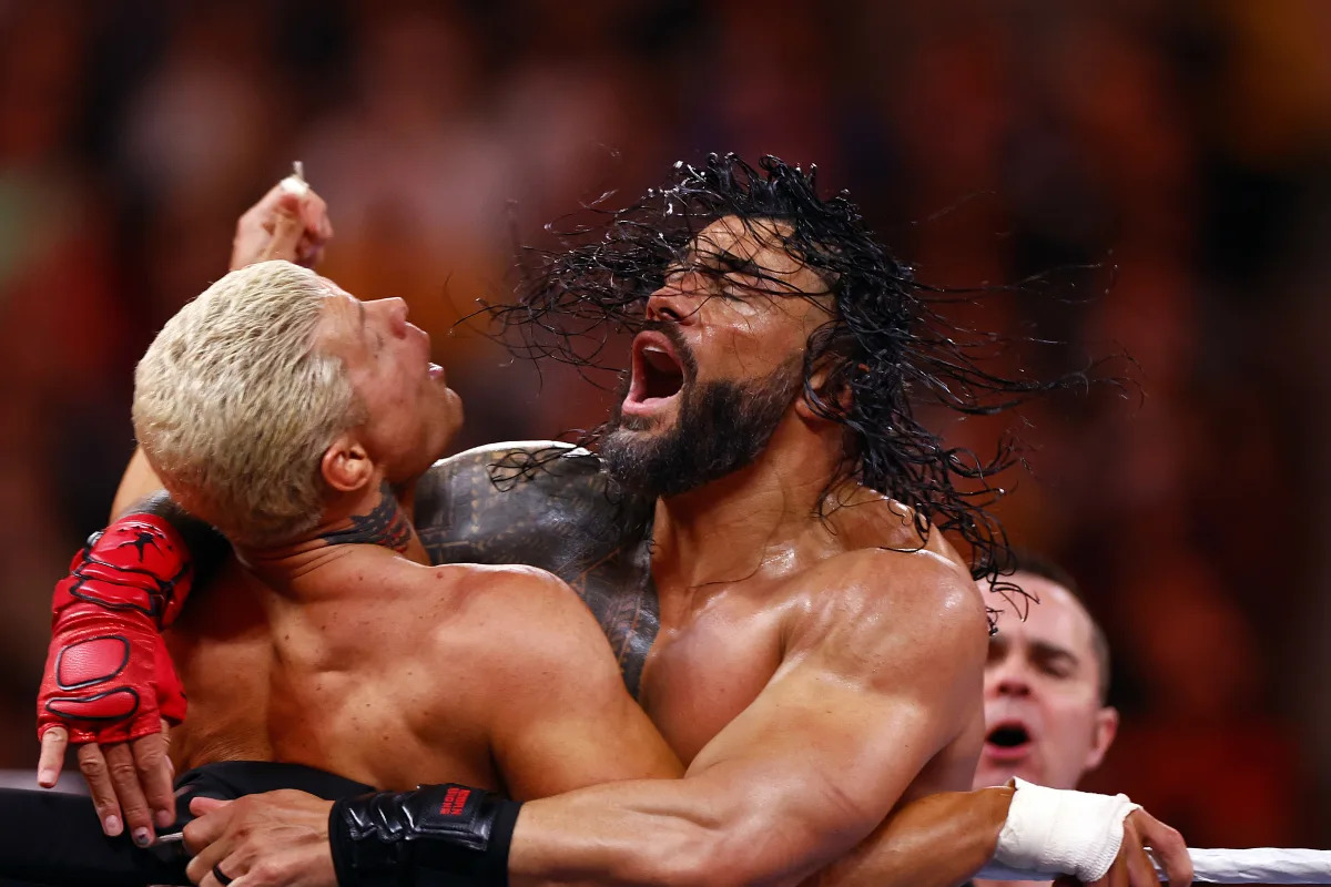 WrestleMania 39: Reigns vs. Rhodes and Bad Bunny's Table Slam