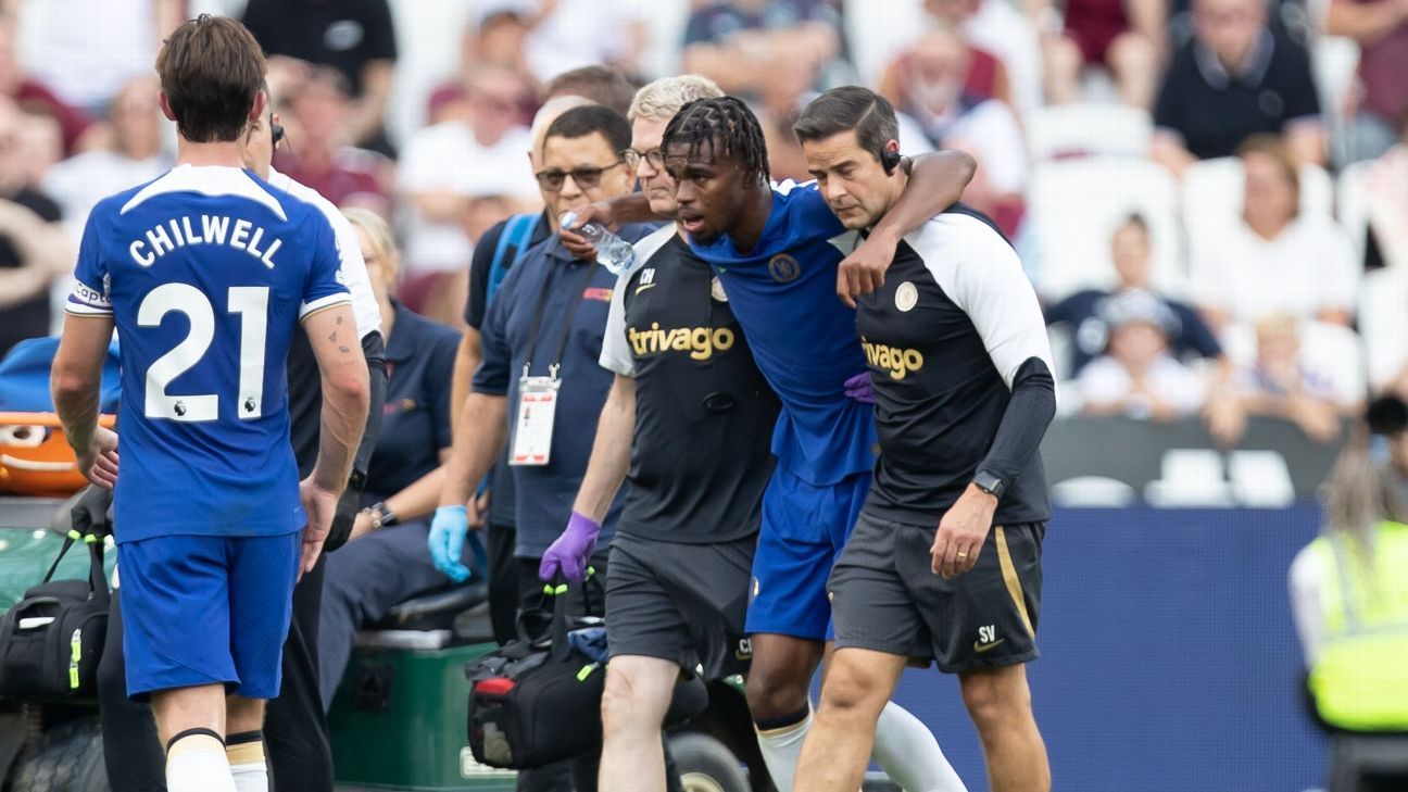 Chelsea Midfielder Carney Chukwuemeka Undergoes Knee Surgery, Facing Lengthy Spell on the Sidelines