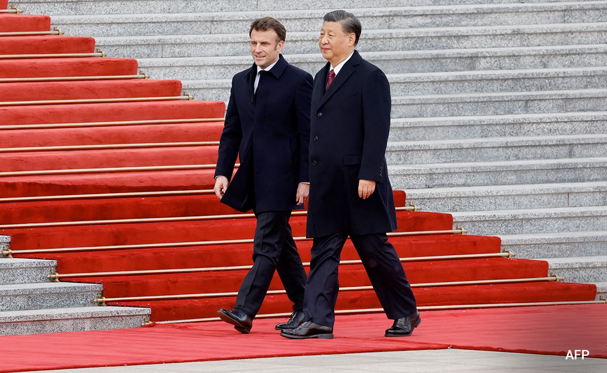 "Strengthening Sino-French Ties: Xi Jinping's Call for Joint Progress"