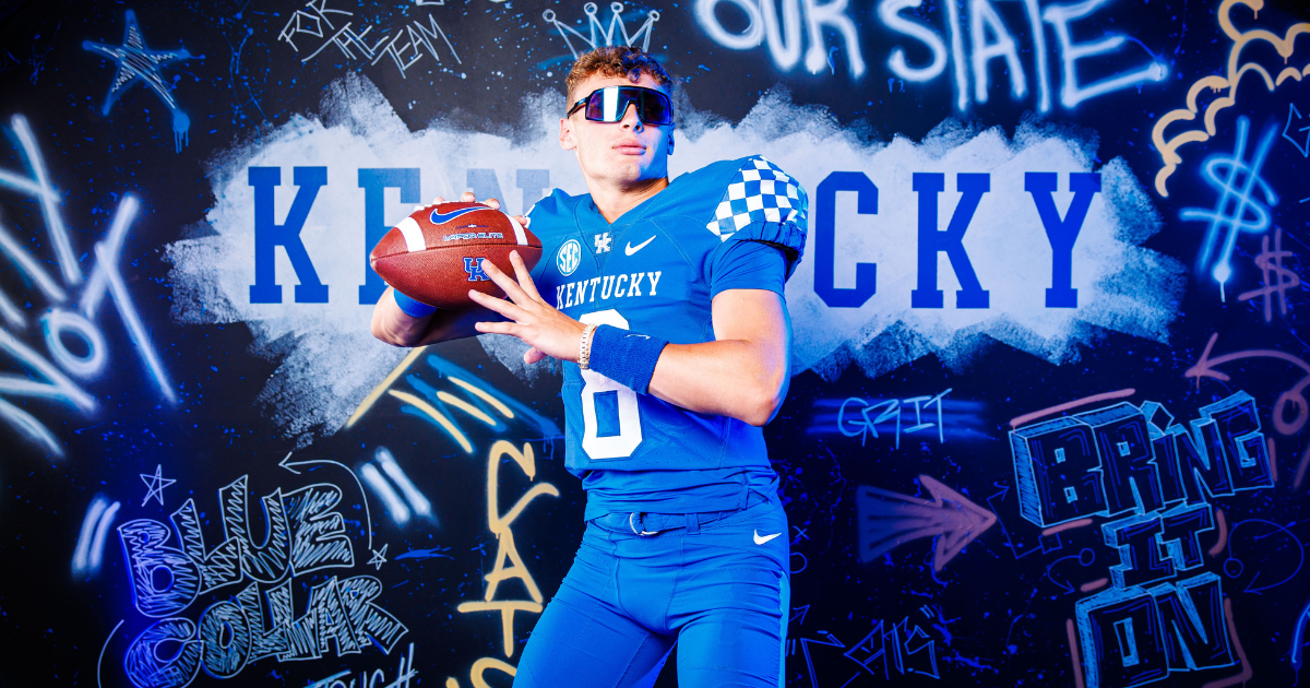 "Blue Chip Quarterback Stone Saunders Chooses Kentucky for College"