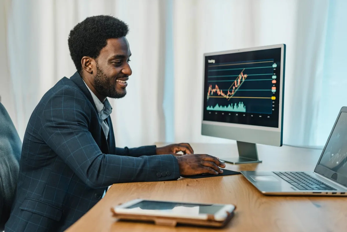 "Alphabet Stock: 58% Rally in 2023 Sets Stage for Continued Growth in 2024"