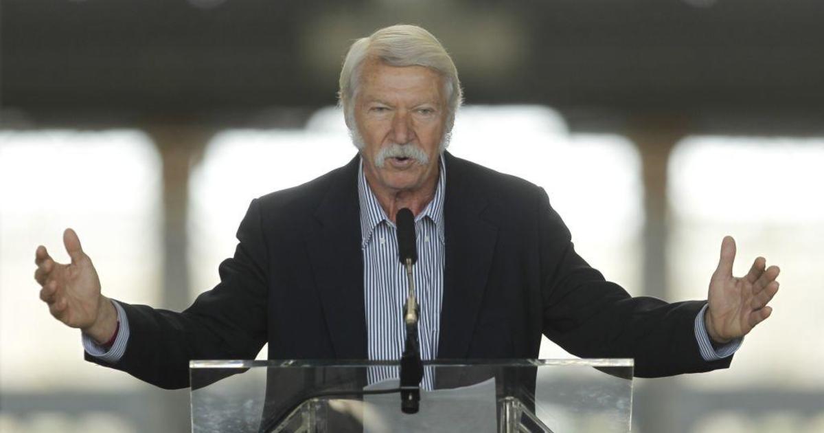 Featured image for Bela Karolyi, Influential and Controversial Gymnastics Coach, Dies at 82