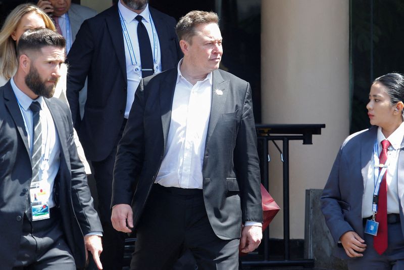 Tesla Shareholders Urged to Reject Musk's $56B Pay Package