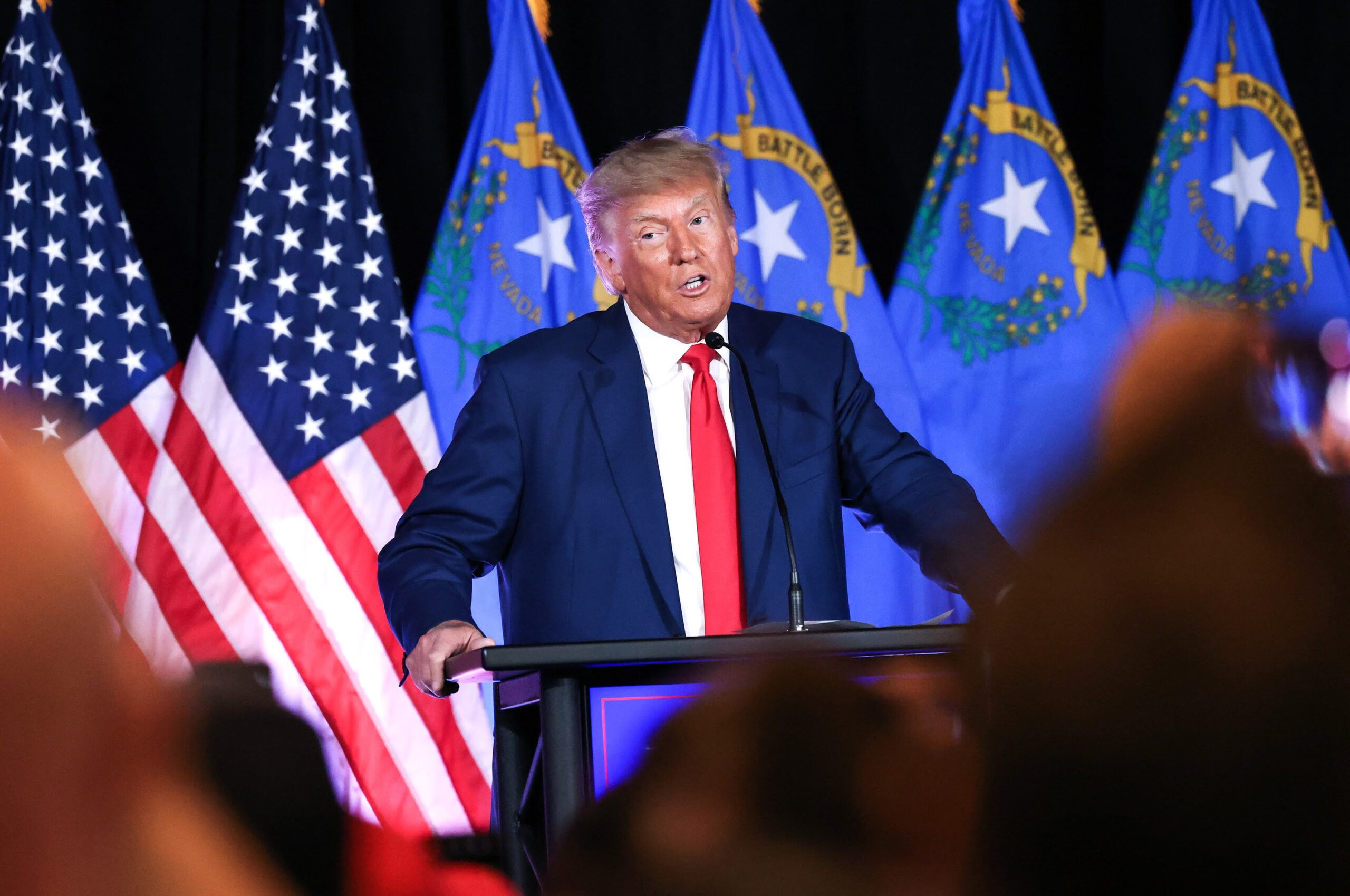 "Trump's Fiery Las Vegas Visit: Blasting DeSantis, False Election Claims, and Rallying Voters"