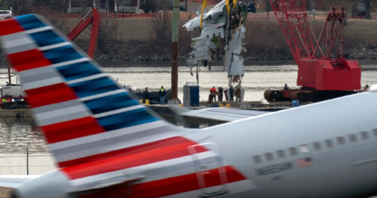 Featured image for Families of D.C. Plane Crash Victims Sue Airlines, FAA, and Army