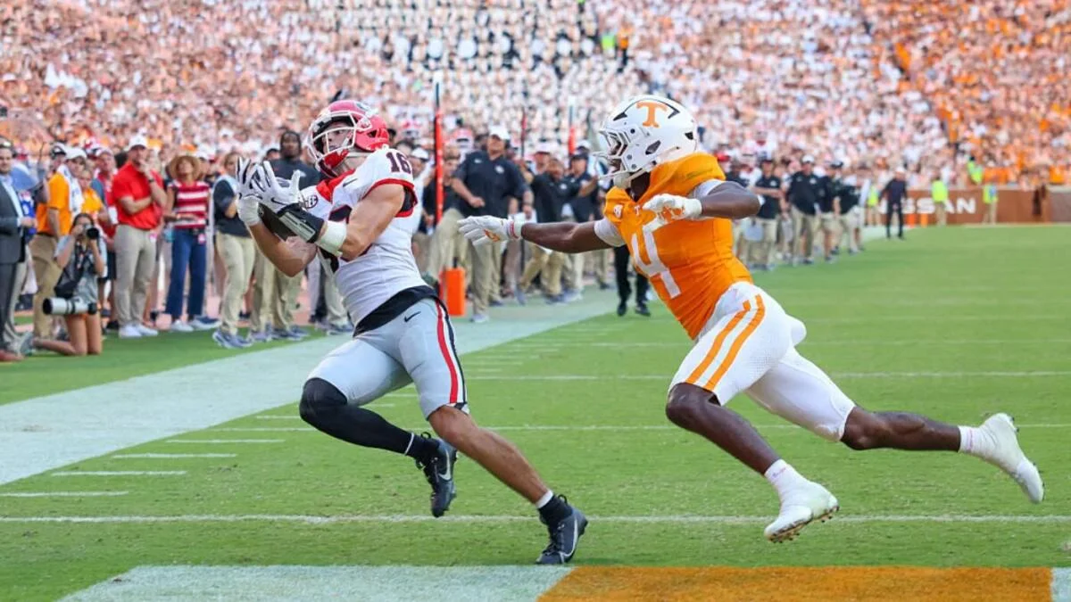 Featured image for Week 3 College Football Highlights: Georgia's Resilience and Top Plays