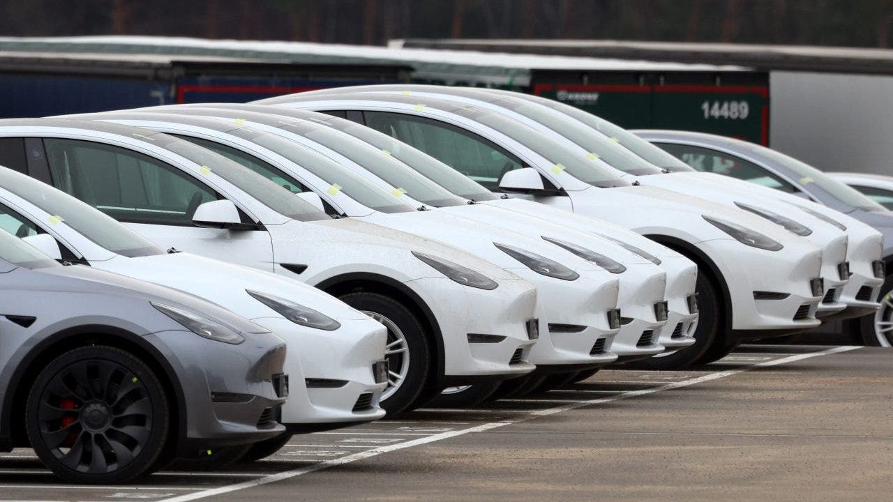 California Police Department Goes All-In on Tesla Electric Fleet