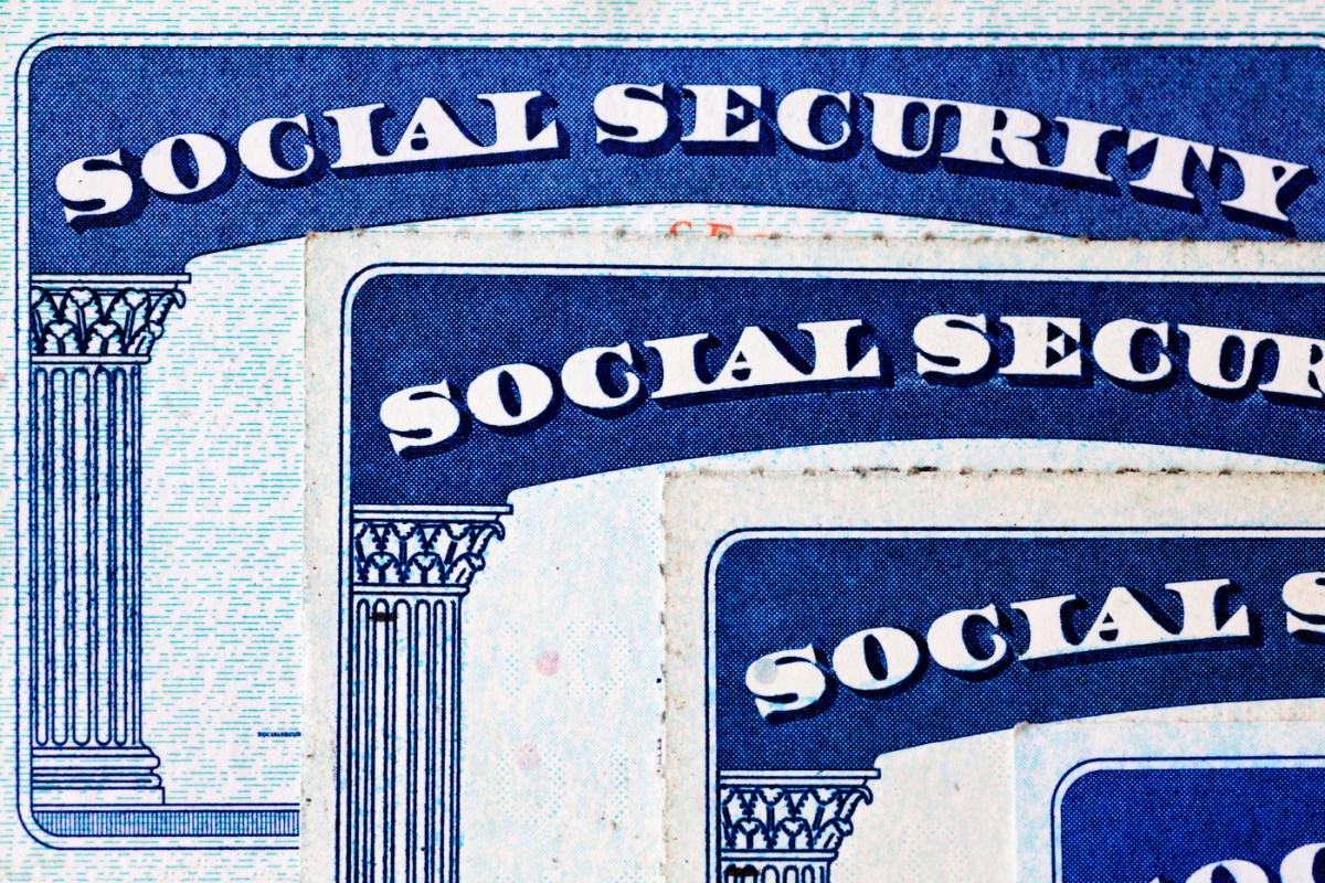 Social Security 2025: COLA Increase Boosts Benefits for Retirees and SSDI